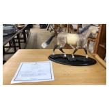 THE EQUINE COLL HANOVERIAN HORSE IN OG BOX