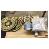 DECORATIVE PLATES & ASST HOUSEHOLD