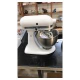 KITCHENAID MIXER WITH ATTATCHMENTS