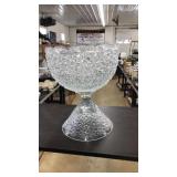CUT CRYSTAL PEDESTAL CENTER PIECE BOWL