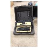 MONTGOMERY WARD TYPEWRITER IN CASE