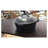 LODGE #8 DUTCH OVEN