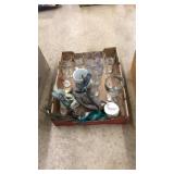 BOX LOT OF GLASSWARE AND BIRD FIGURINES