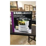 B&D HANDY STEAMER PLUS