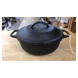LODGE 2 QUART CAST IRON DUTCH OVEN