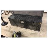 METAL TRUCK TOOL BOX