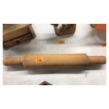 VNTG. WOOD ROLLING PIN