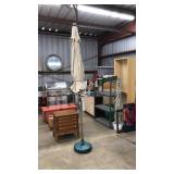 UMBRELLA ON STAND, RETRACTABLE