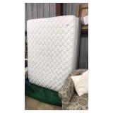 QUEEN SIZE MATTRESS BOXSPRING