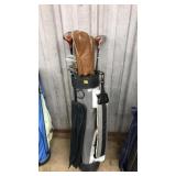 GOLF BAG WITH ASST. MENS CLUBS