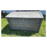 SUNCAST OUTDOOR PLASTIC STOAGE