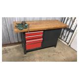 WORK BENCH WITH VISE