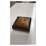 ITALIAN LACQUERED MUSIC BOX