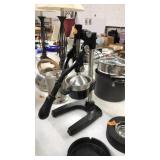 COMMERICAL HAND PRESS JUICER