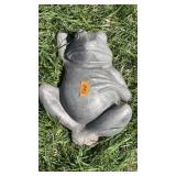 SUNBATHING FROG STATUE