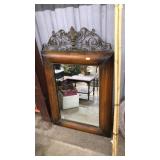 DECORATIVE WALL MIRROR