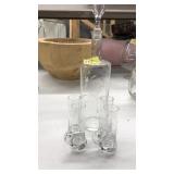 ETCHED DECANTER & 4 SHOOTER GLASSES