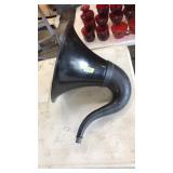 VNTG. BLACK RADIO HORN SPEAKER