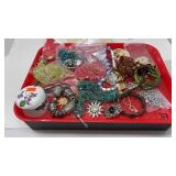 TRAY OF ASST COSTUME JEWELRY