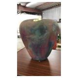 LESLIE MITCHELL POTTERY VASE, SIGNED