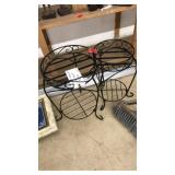 2 IRON PLANT STANDS