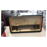 GRUNDIG MAJESTIC 3160 TUBE RADIO, WEST GERMANY