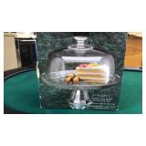 FOOTED CAKE PLATE NIB