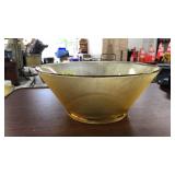 VNTG. RIBBED AMBER SERVING BOWL