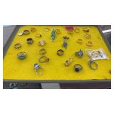 TRAY OF LADIES RINGS