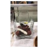 2 CUBE GLASS CETERPIECE VASES