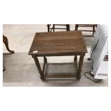 ANTQ SIDE TABLE