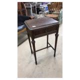 MAHOGANY LAMP TABLE WITH DRAWER