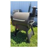 TRAGER SMOKER