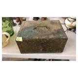VNTG. METAL LOCK BOX