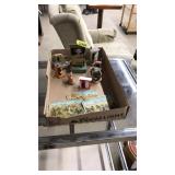 FLAT OF ASST. DECOR