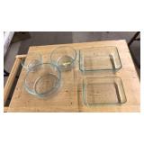 3 PYREX NESTING BOWLS & 2 BAKE DISHES
