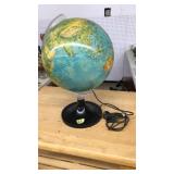 LIGHTED GLOBE