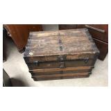 WOOD SLAT TRUNK