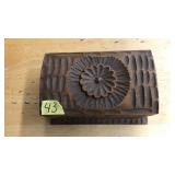 ARTS & CRAFTS WOOD BOX