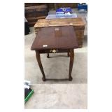 WOOD LAMP TABLE