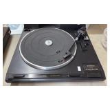 PIONEER TURNTABLE, PL-670