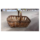 WICKER BASKET