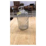 VNTG. WHITE HOUSE VINEGAR JUG WITH HANDLE