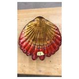 CLAMSHELL SERVING DISH
