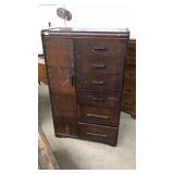 WATERFALL STYLE CHIFFOROBE
