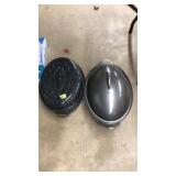 PAIR OF ROASTERS