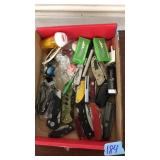 FLAT OF ASST. POCKET KNIVES
