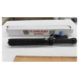 FLASHLIGHT BATON