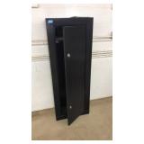 GUN LOCKER WITH KEY