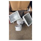 OUTDOOR MOTION LIGHTS
